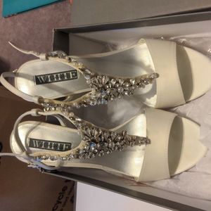 Vera Wang White heels